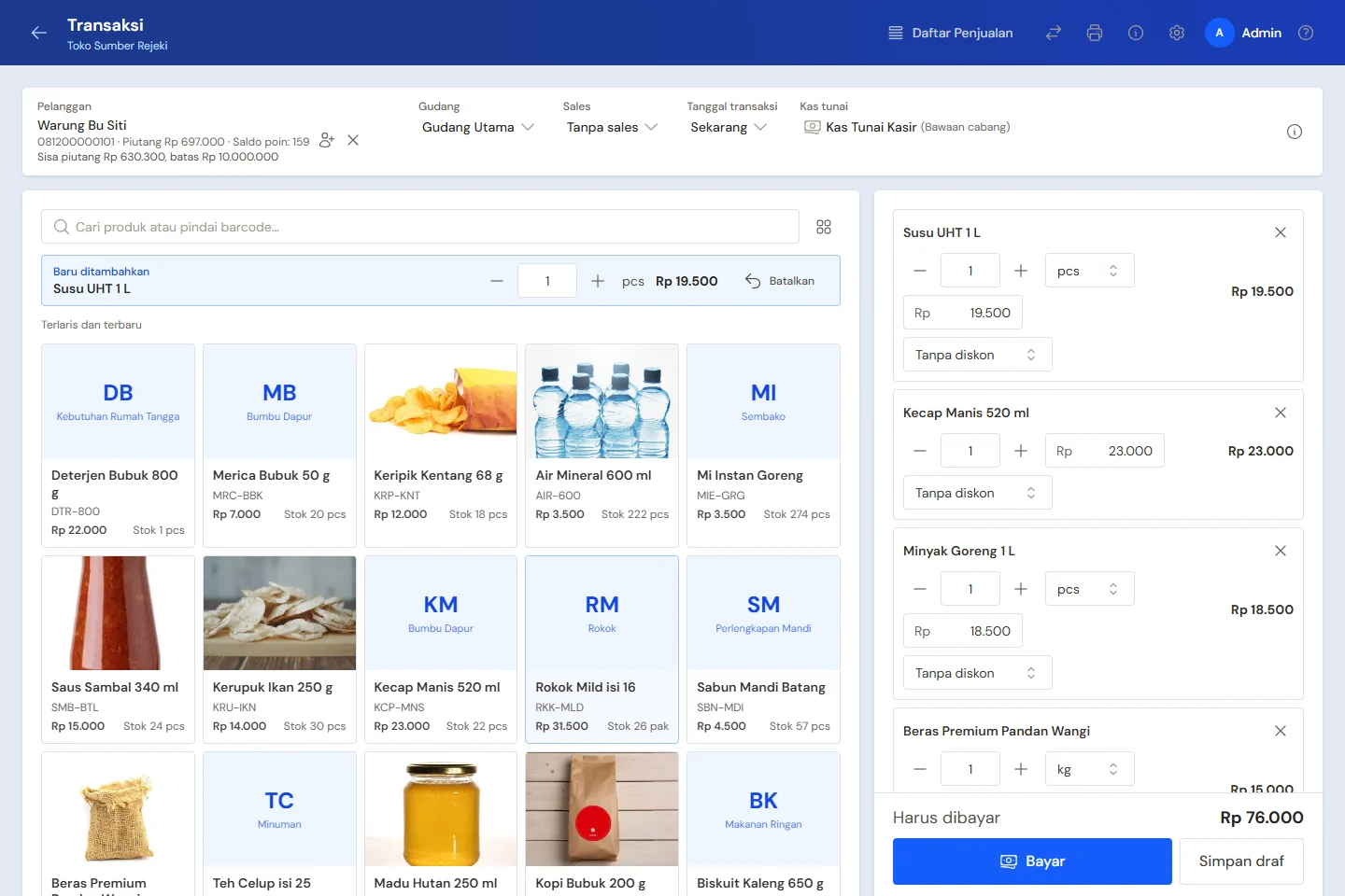 Contoh layar Kasir dengan pelanggan dan empat barang